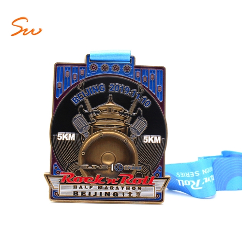 China Manufacturer Award Medals Custom Designs Sports Marathon Running Medal With Ribbon